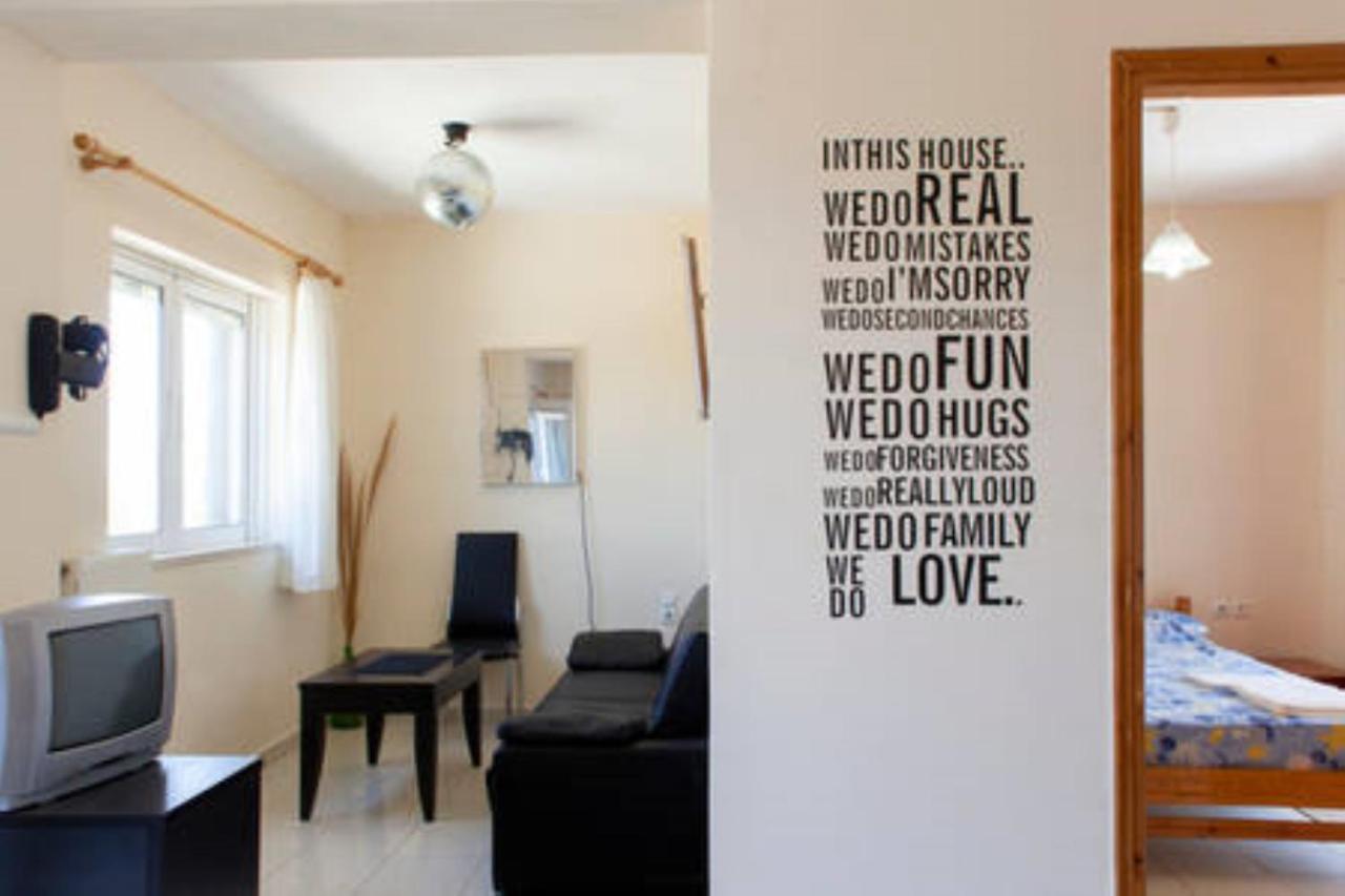 Makis Apartments Сітія Екстер'єр фото